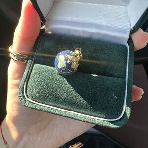 14k Gold globe